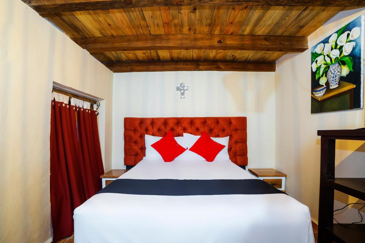 Capital O Cabanas Y Hotel El Rincon Сакатлан Экстерьер фото