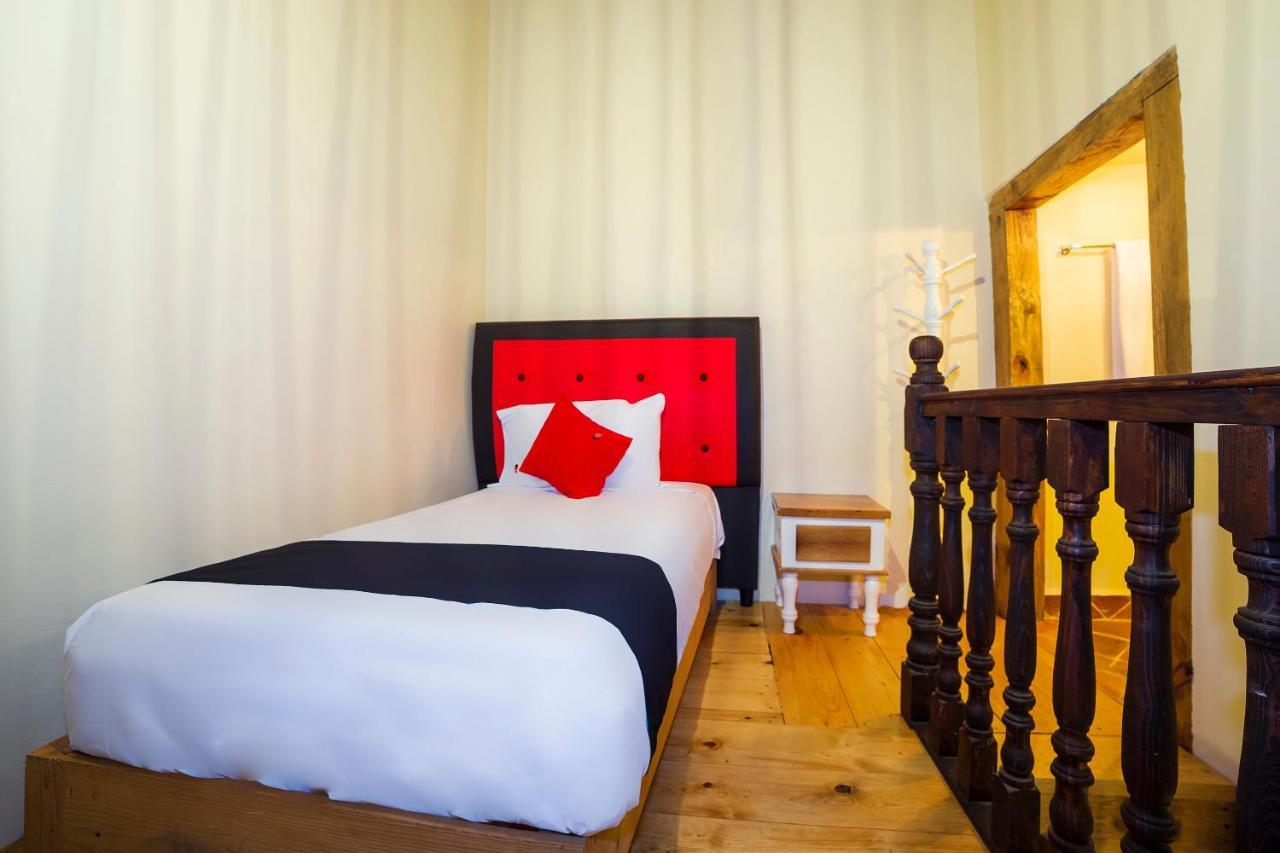 Capital O Cabanas Y Hotel El Rincon Сакатлан Экстерьер фото