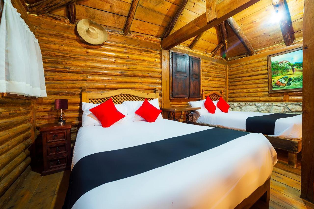 Capital O Cabanas Y Hotel El Rincon Сакатлан Экстерьер фото